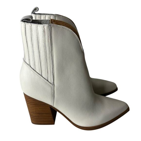 Marc Fisher Lommie Leather Bootie White Size 6 - Picture 2 of 7